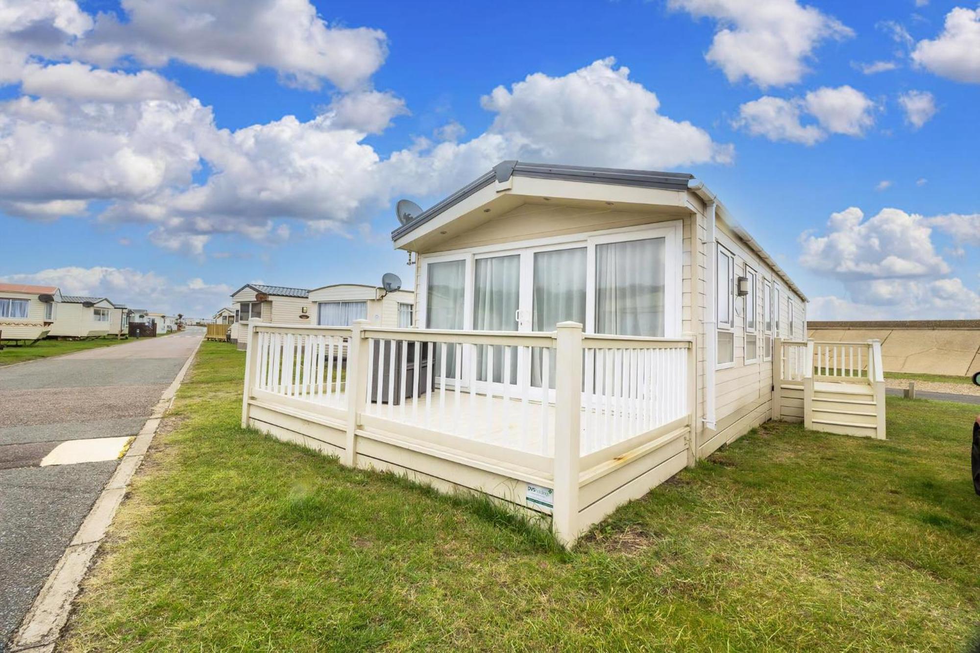 Beautiful 6 Berth Caravan By The Beach In Suffolk Ref 40076Nd Lowestoft Exterior foto