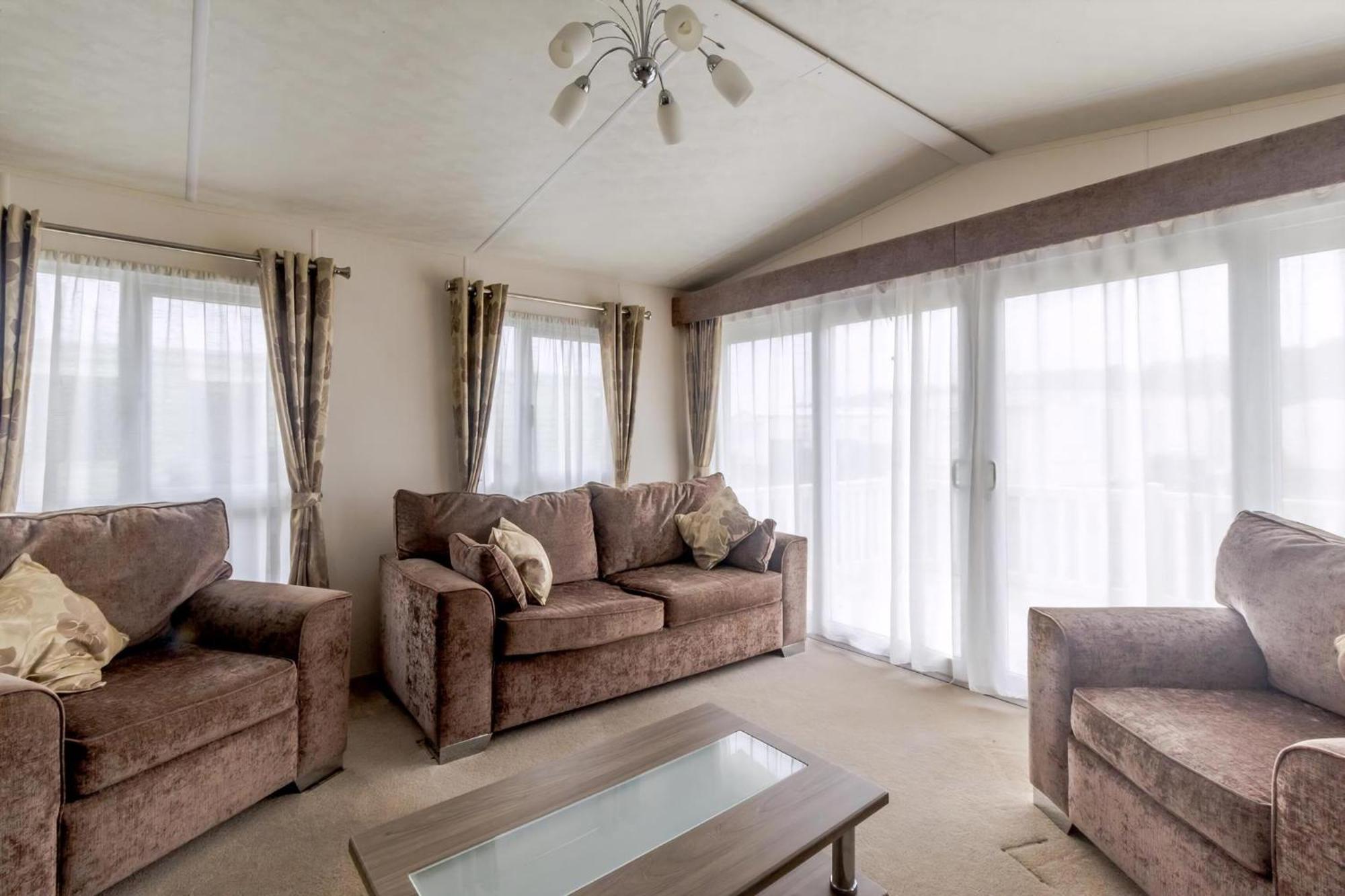 Beautiful 6 Berth Caravan By The Beach In Suffolk Ref 40076Nd Lowestoft Exterior foto