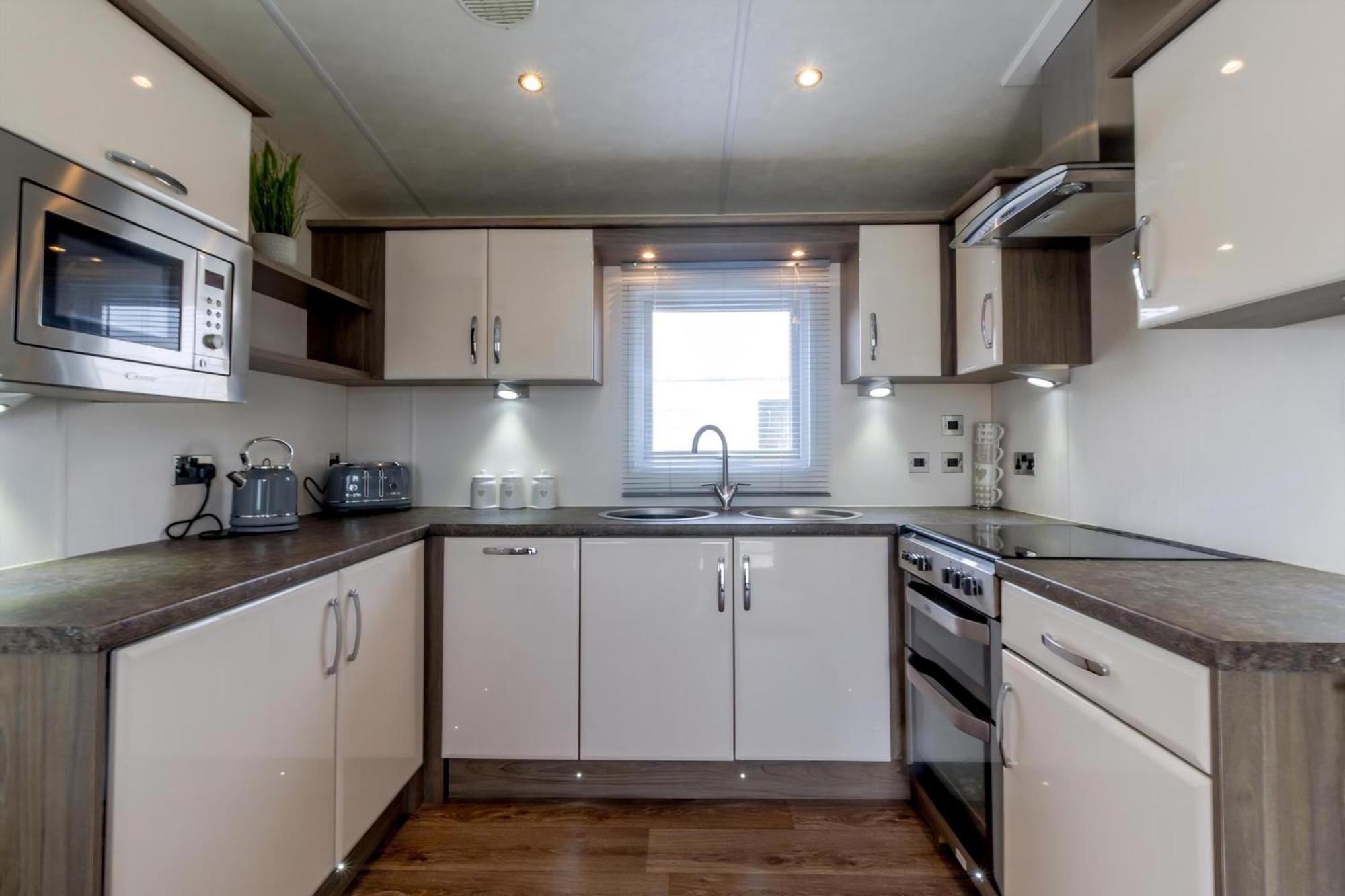 Beautiful 6 Berth Caravan By The Beach In Suffolk Ref 40076Nd Lowestoft Exterior foto